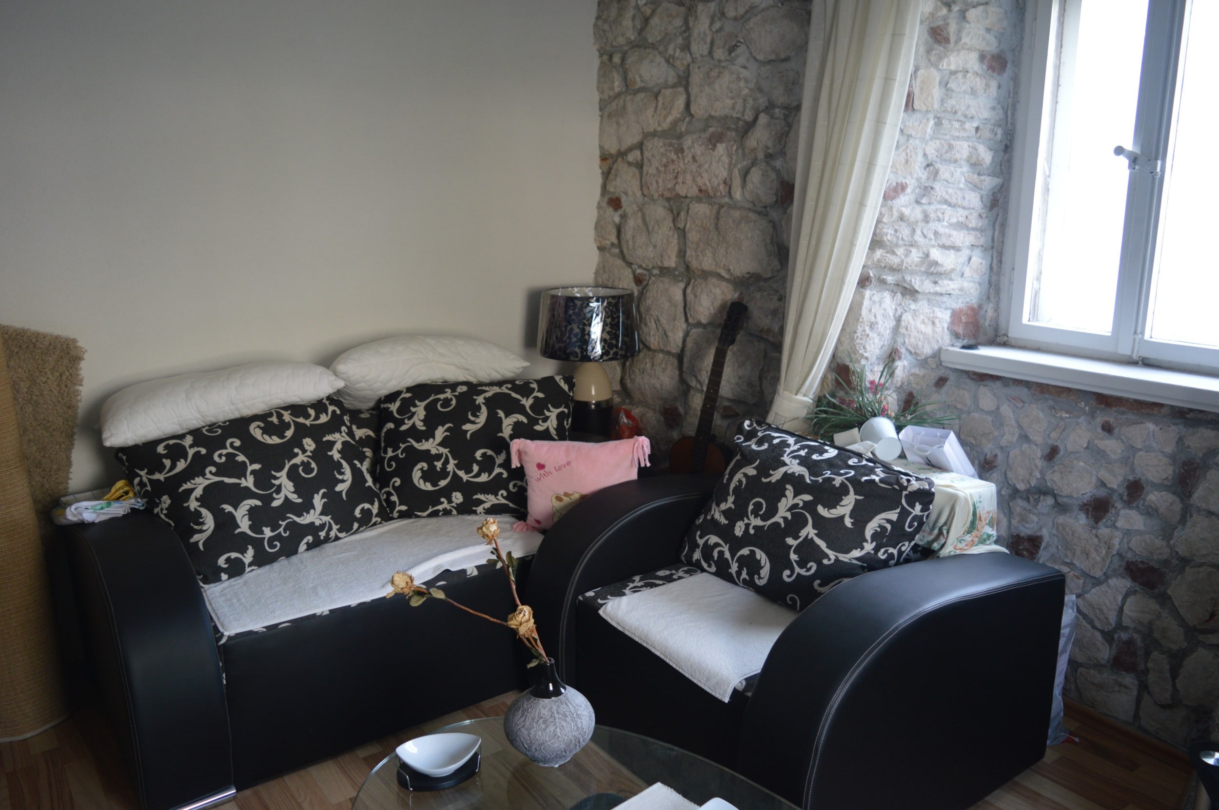 Waterfront stone house in Muo