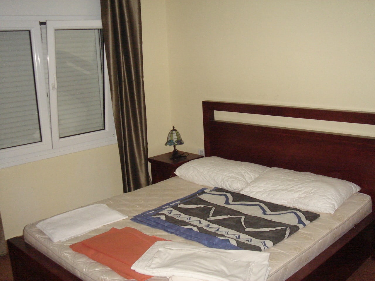 Waterfront hotel in Stoliv