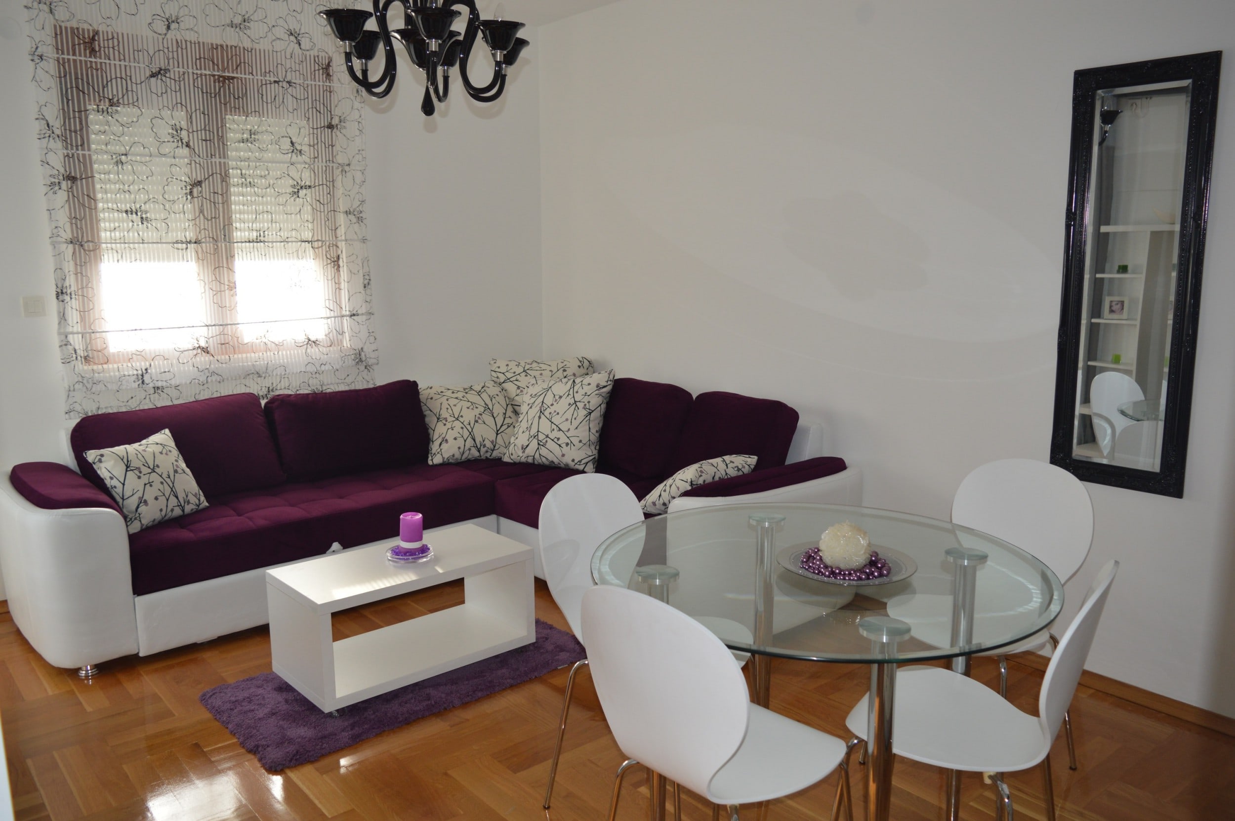 Apartment with sea views in Petrovac