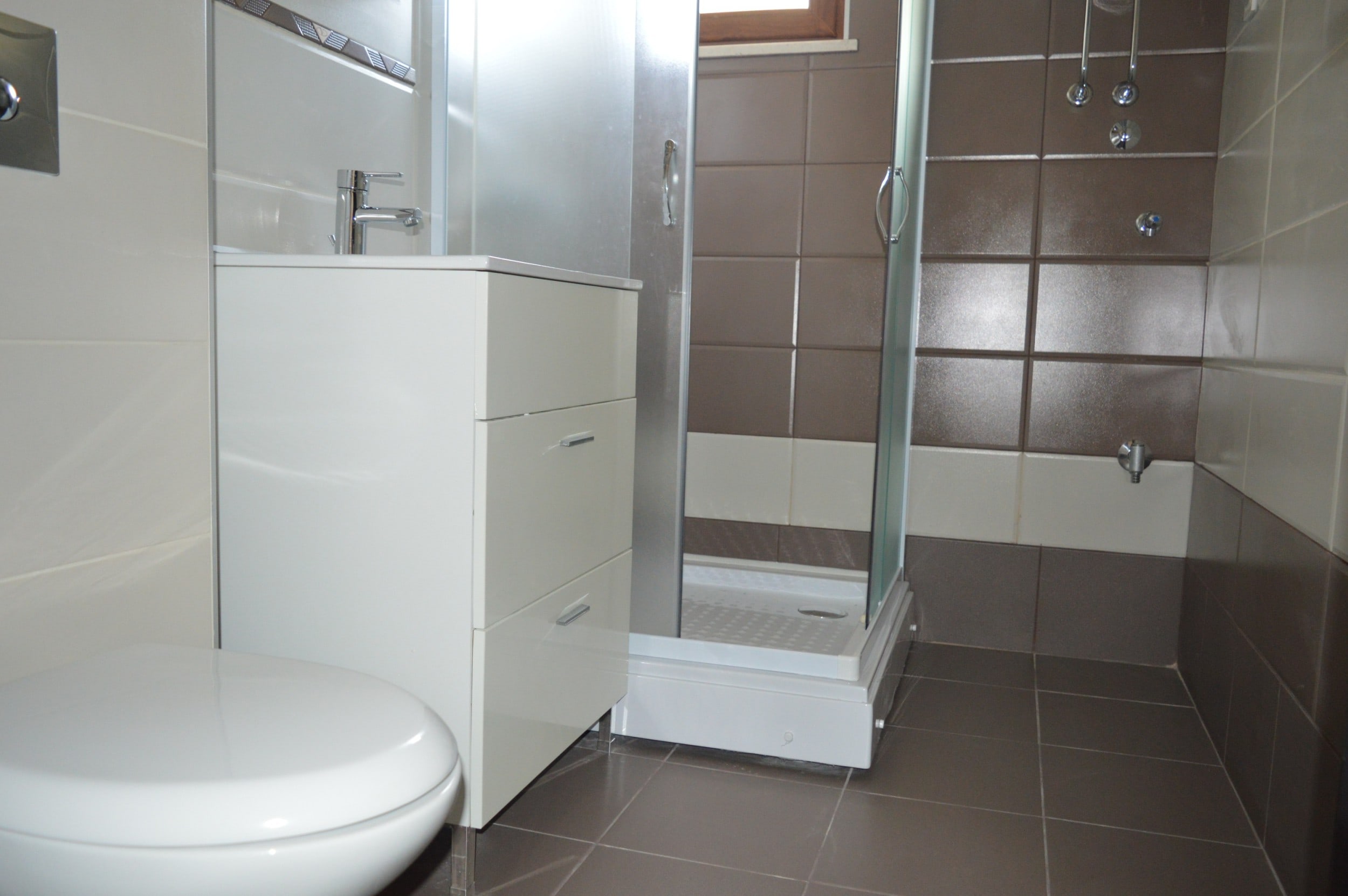 Apartment with sea views in Petrovac