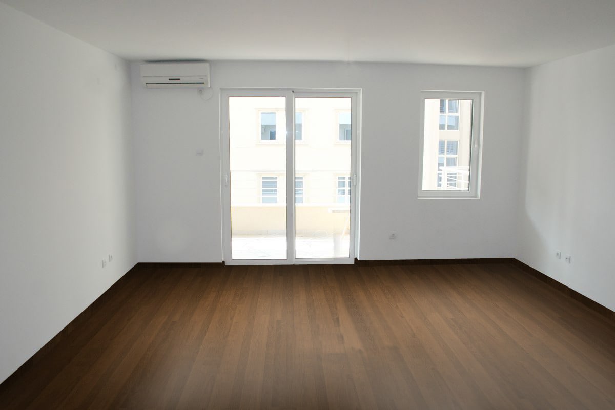 New apartments with limited sea views