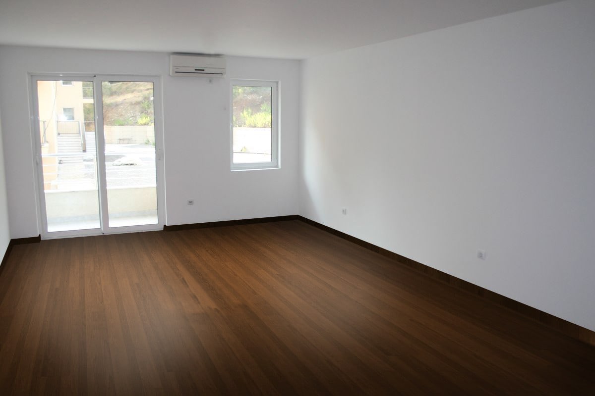 New apartments with limited sea views