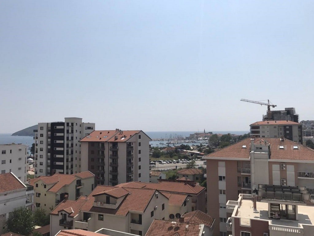 newly-built 3 bedroom apartment