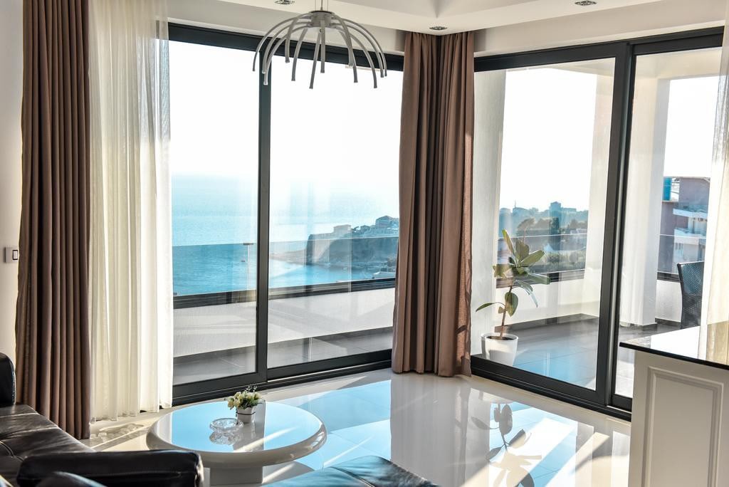 Exclusive 5-star hotel, Pines