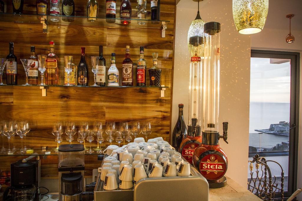 Exclusive 5-star hotel, Pines