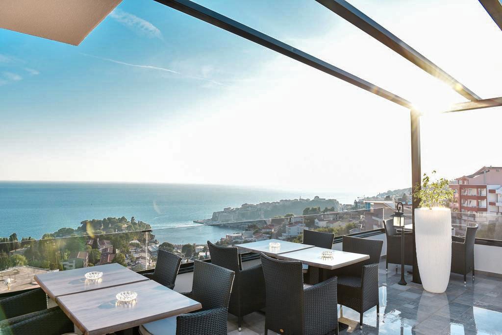 Exclusive 5-star hotel, Pines