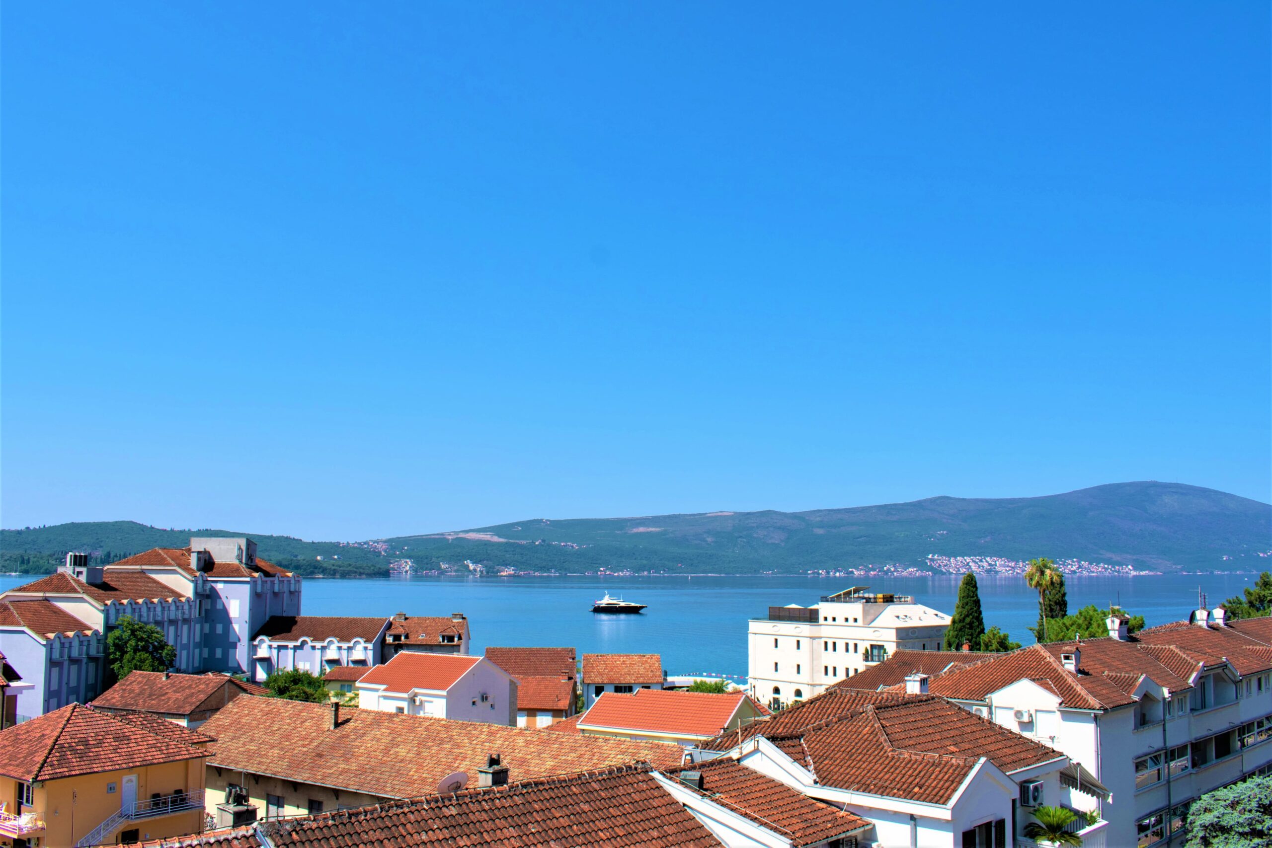 Beautiful duplex in the center of Tivat