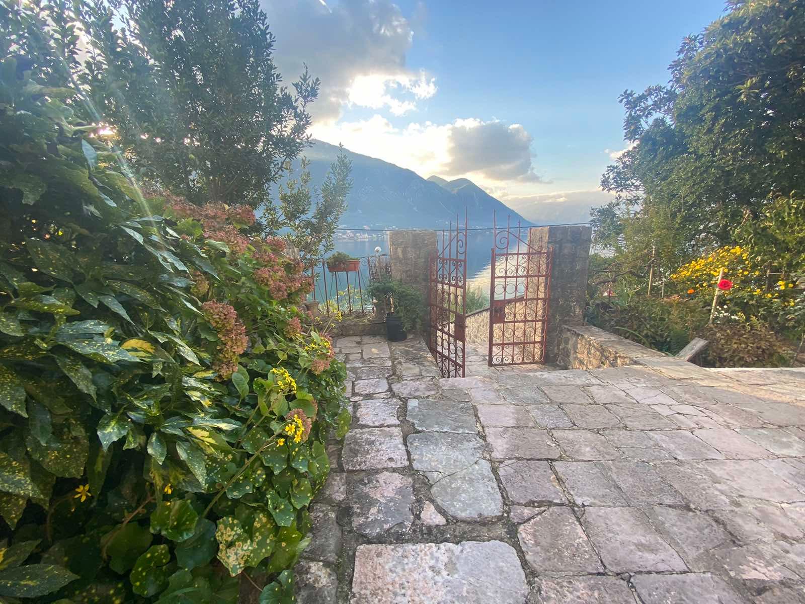 Semi-detached waterfront stone house in Dobrota