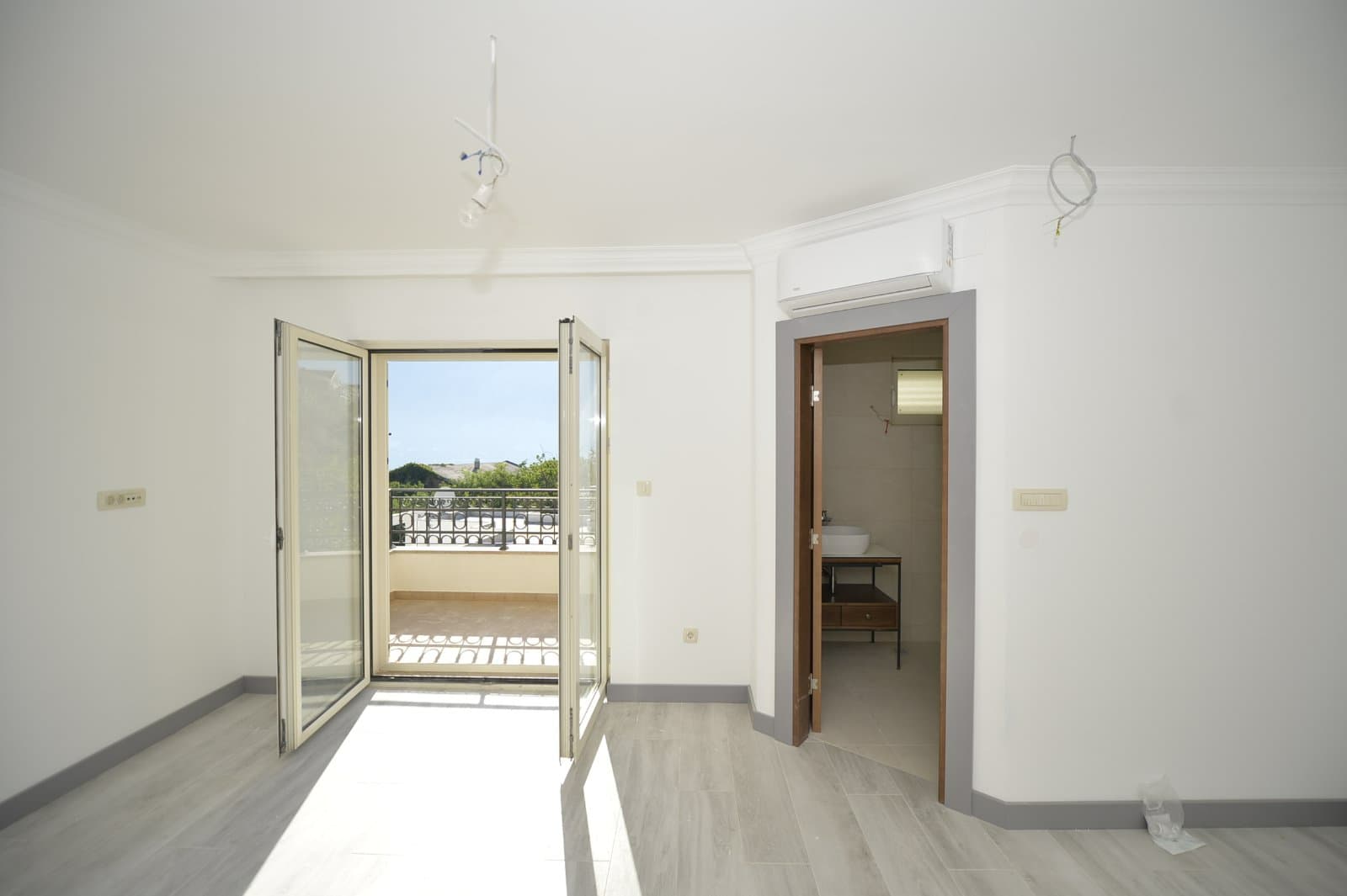 Apartments in a complex with pool