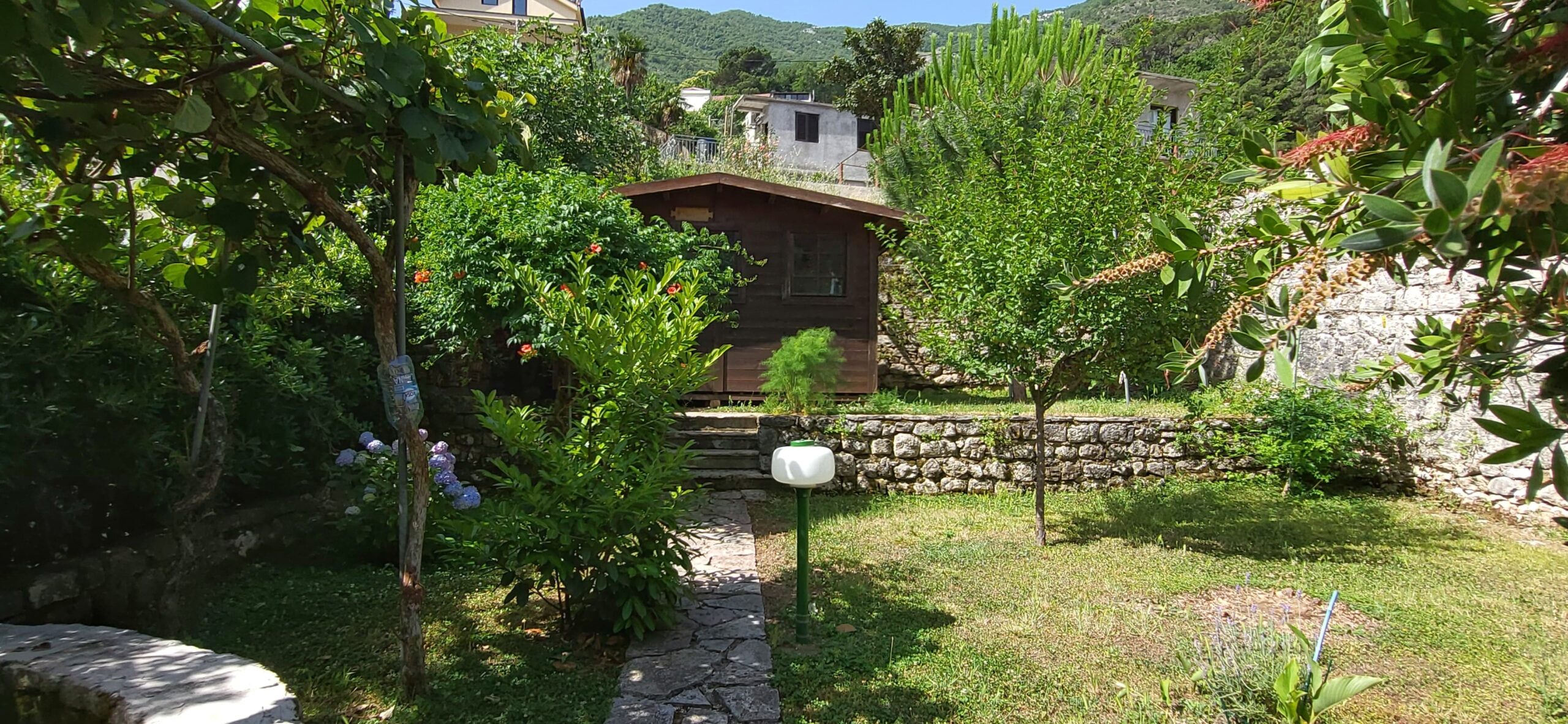 Front line stone house for renovation