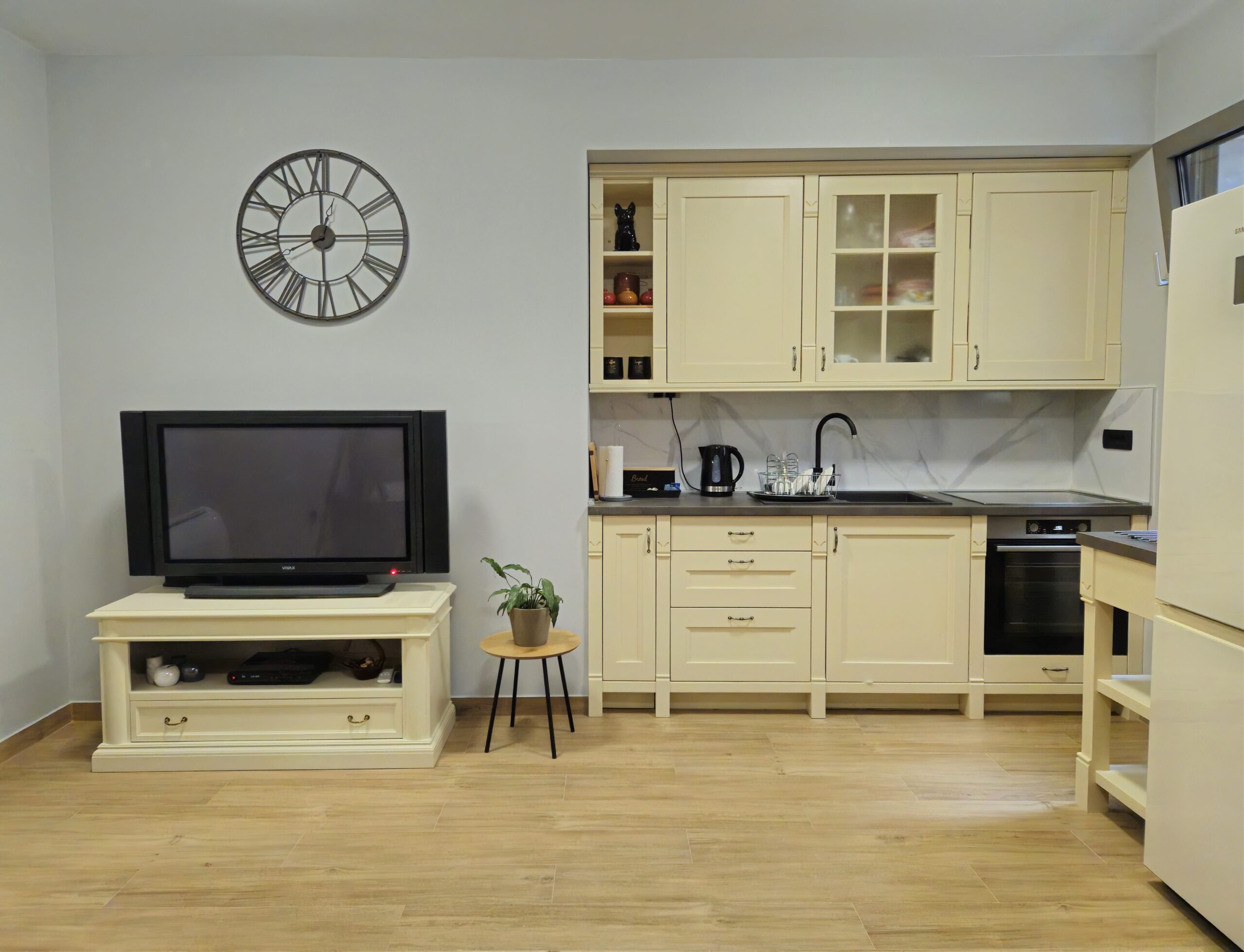 Modern one-bedroom apartment in Dobrota