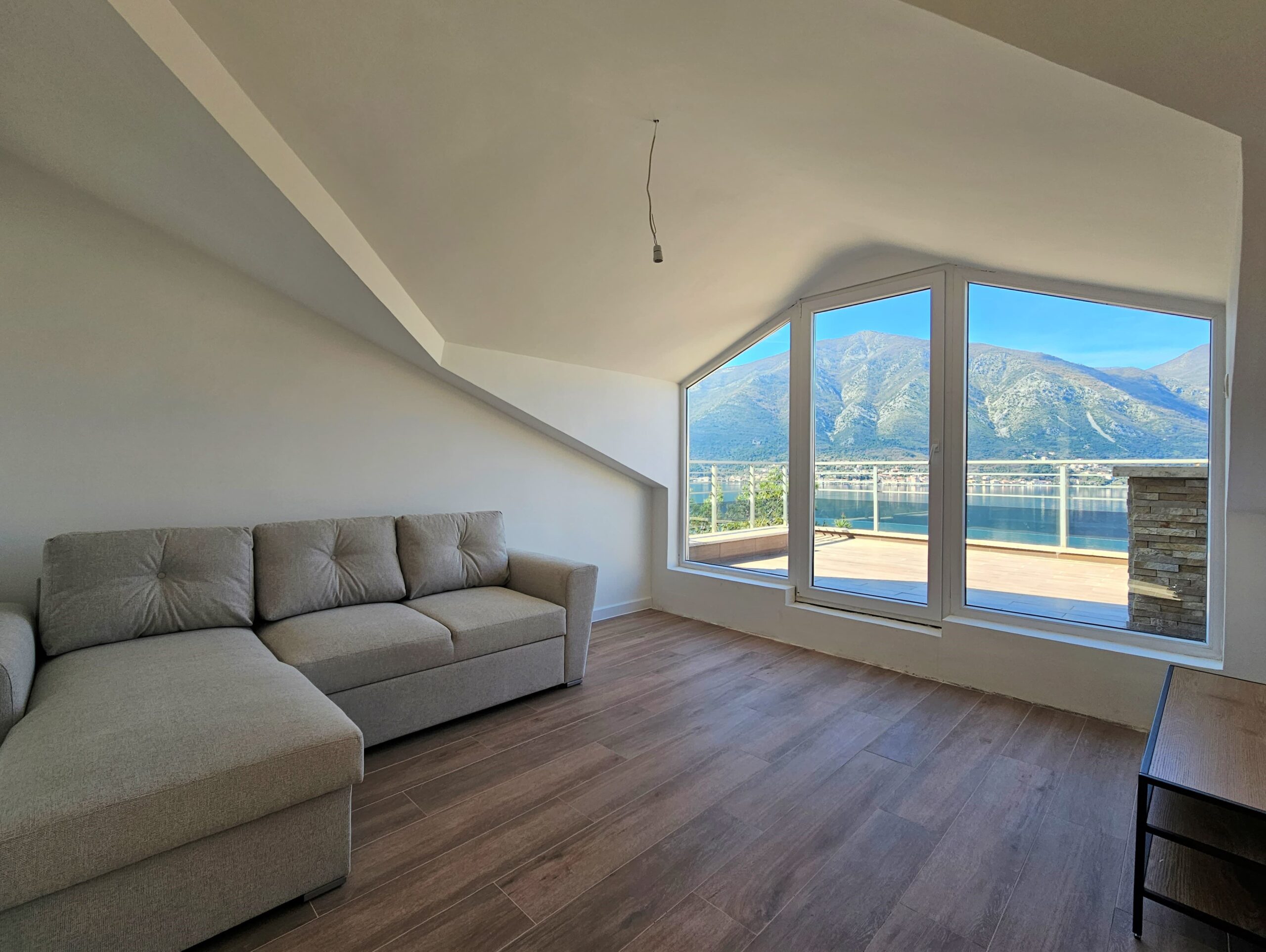 Modern duplex with open views of the Bay, Dobrota