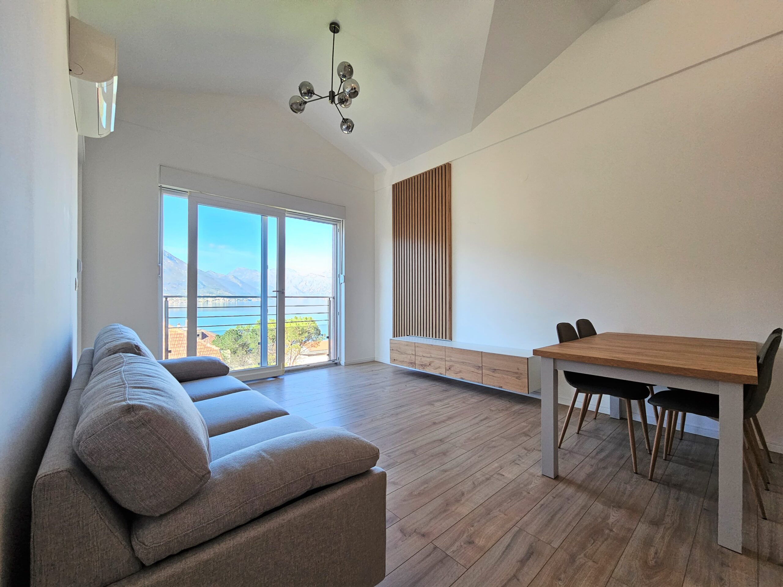 Modern duplex with open views of the Bay, Dobrota