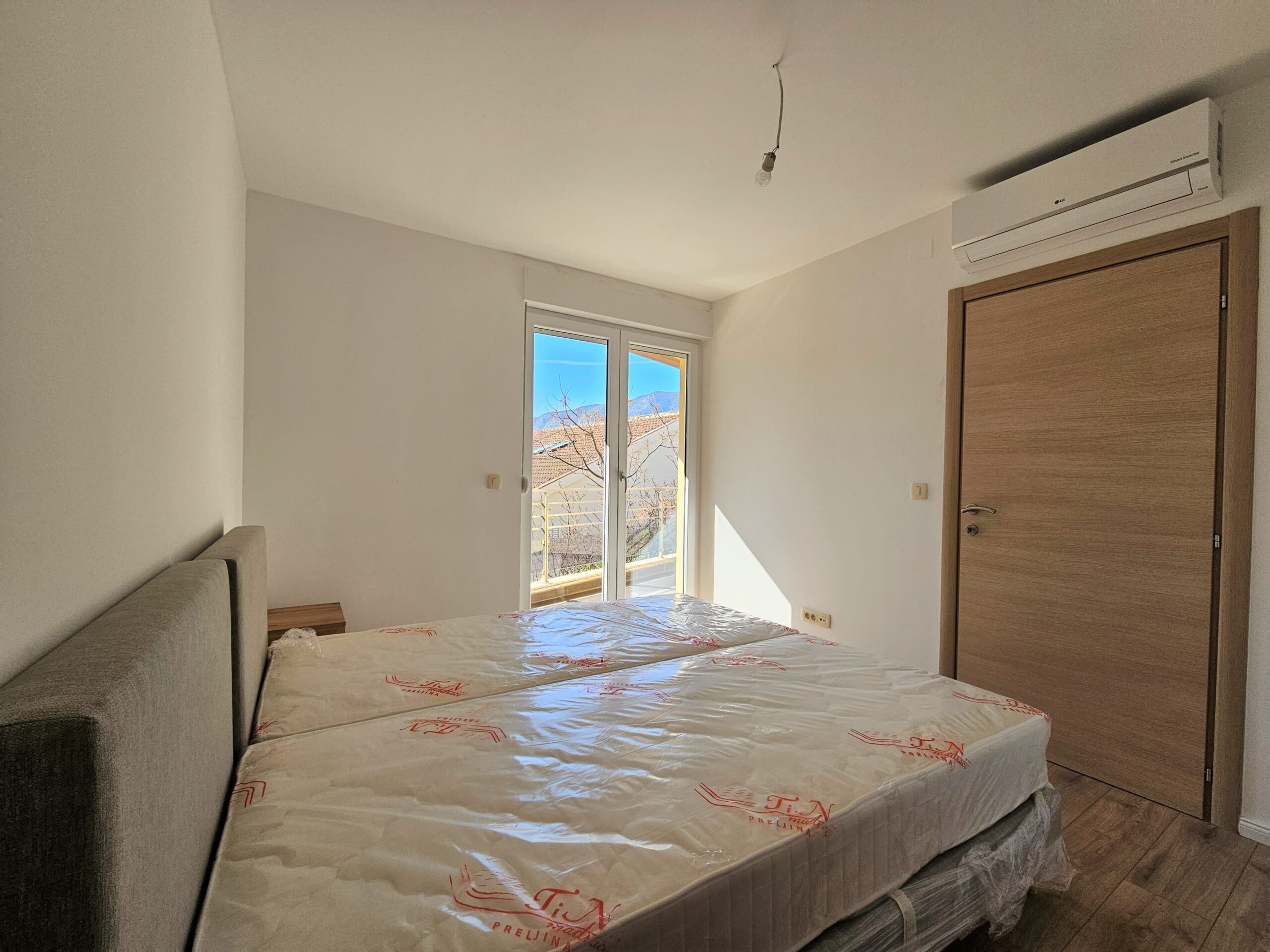 Modern duplex with open views of the Bay, Dobrota